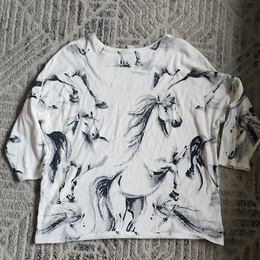 Chico's White Black Graphic Boxy Equestrian Blouse - Picture 4 of 4